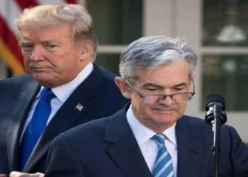 US President Donald Trump and Federal Reserve chairman Jerome Powell