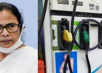 West Bengal Chief Minister Mamata Banerjee (Left)