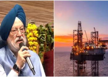 Union Petroleum Minister Hardeep Singh Puri (Left)