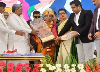 Banu Mushtaq inaugurating Mysuru Dasara festival epitomizes political & ideological project to detach Hindus from their own faith and traditions