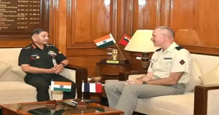 Chief of the Indian Army General Upendra Dwivedi with his French counterpart General Pierre Schill