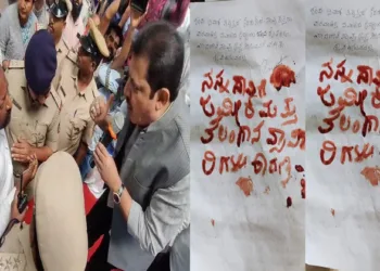 Minister Zameer Ahmed confronted by trader by writing a death note in blood
