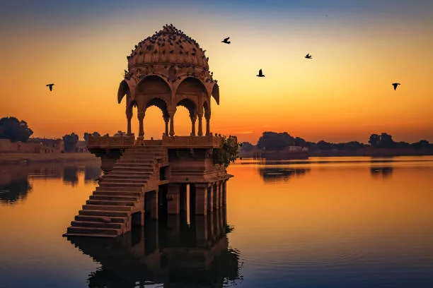 Gadisar lake (Gadi Sagar) at Jaisalmer Rajasthan is a popular tourist destination with ancient temples and archaeological ruins (Photo: istock)