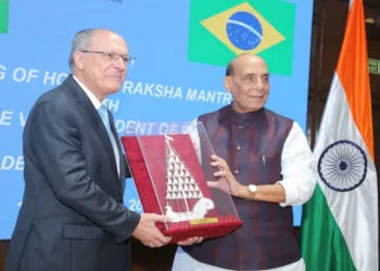 Vice President of Brazil Geraldo Alckmin and the Defence Minister of India Rajnath Singh
