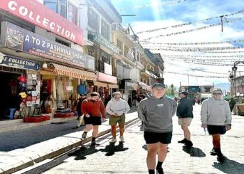 Foreign tourists roam freely in Ladakh Main Market after the curfew is lifted (Photo Credit: Nishant Kumar Azad)
