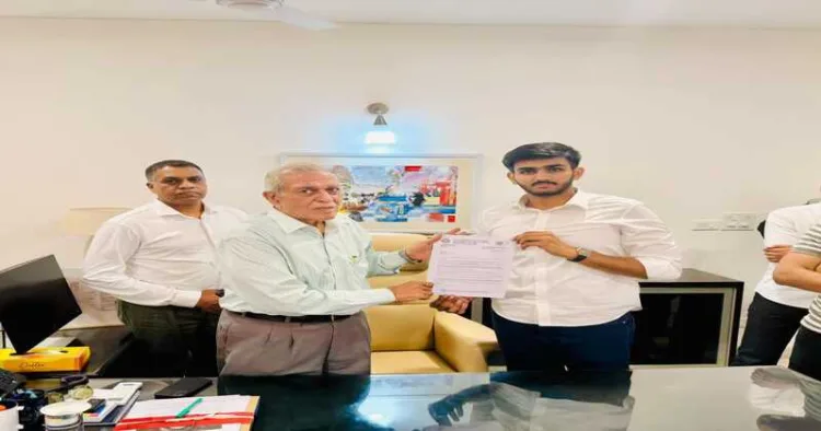 DUSU President Aryan Maan submits memorandum to Prof. K. K. Aggarwal, President of South Asian University in the SAU sexual harassment case