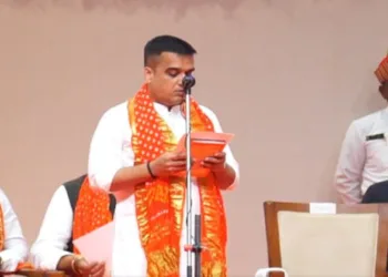 Gujarat Home Minister Harsh Sanghvi taking oath as Deputy Chief Minister
