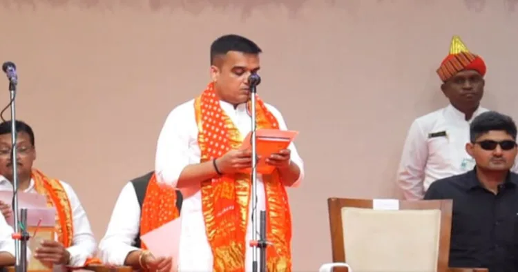 Gujarat Home Minister Harsh Sanghvi taking oath as Deputy Chief Minister