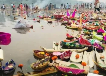 People had put miniature boats during Kartik Purnima, commemorating Kalinga’s ancient maritime tradition