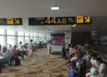 Flights delay in Delhi airport due to technical glitch, passengers need not panic