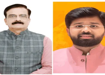 (Left) Prof. (Dr.) Raghuraj Kishor Tiwari (Right) Dr. Virendra Singh Solanki