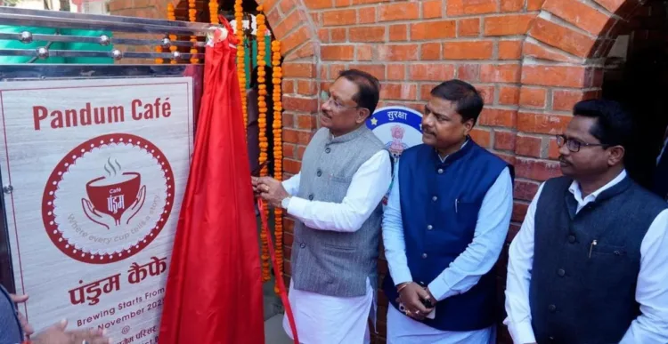 Chhattisgarh CM Vishnu Deo Sai inaugurating the Pandum Cafe, Image courtesy Chhattisgarh DPR