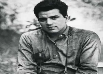 Veteran Bollywood Actor Dharmendra passes away