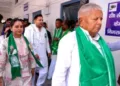 Rohini Acharya with father Lalu Yadav