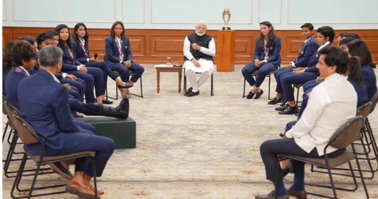 PM Narendra Modi with the Indian Women Cricket team