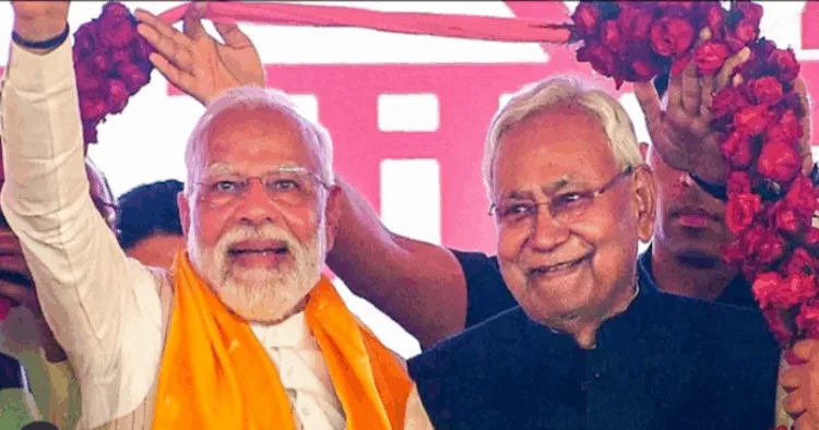 (Left) PM Narendra Modi (Right) Bihar CM Nitish Kumar