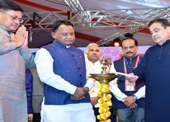 Union Minister for Road Transport Nitin Gadkari and Chief Minister Mohan Charan Majhi at the 84th Indian Roads Congress session held at Janata Maidan