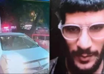 Dr Umar Mohammed (Right)