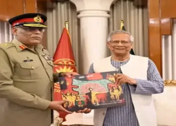Muhammad Yunus presents artwork to Pakistan General that depicts altered Bangladesh map that has annexed territories of Northeast India