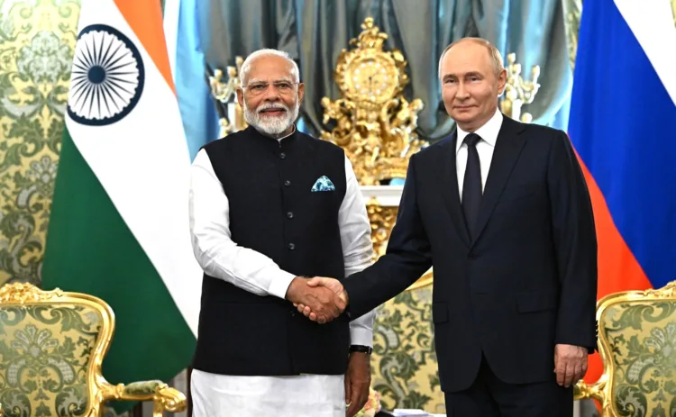 Prime Minister Narendra Modi and Russian President Vladimir Putin(File Photo)