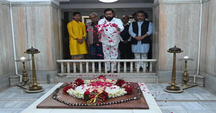Maharashtra DCM pays tribute at Smriti Mandir, Nagpur