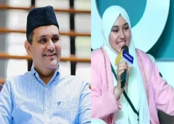 (L) Panakkad Munavarali Shihab Thangal (R) Fathima Nargese