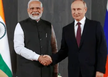(Left) PM Narendra Modi (Right) Russian President Vladimir Putin