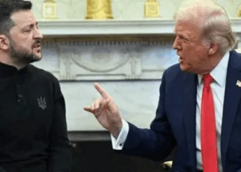 (Left) Ukraine President Zelensky (Right)US President Donald Trump