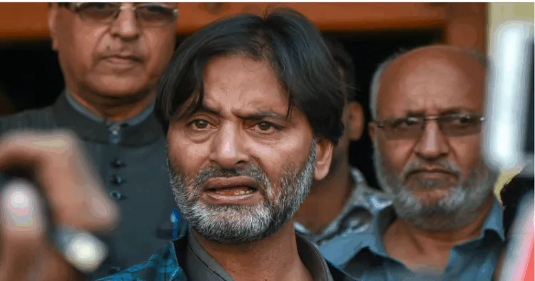Yasin Malik who has ties with Pakistan