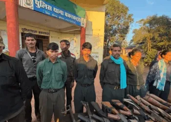 Top Maoist commander Ramdher surrender before police in Chhattisgarh, Image courtesy -INDIA TV