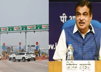 Union Minister for Road Transport and Highways Nitin Gadkari (Right)