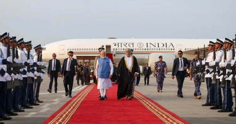Prime Minister Narendra Modi and Oman's Deputy Prime Minister for Defence Affairs, Sayyid Shihab bin Tariq Al