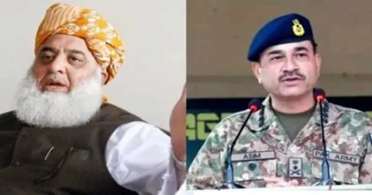 (Left) Jamiat Ulema-e-Islam (F) chief Maulana Fazlur Rehman (Right) Pakistan's army chief Asim Munir