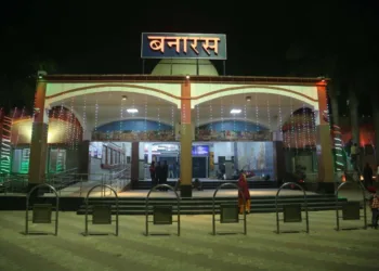 Banaras Railway Station Gets Airport-Style Makeover, Photos Go Viral for ‘Unmatched Cleanliness’