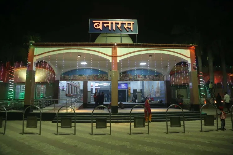 Banaras Railway Station Gets Airport-Style Makeover, Photos Go Viral for ‘Unmatched Cleanliness’