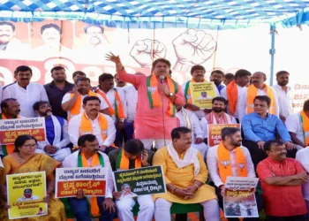 Save Kogilu, drive out illegal immigrants”, the BJP stages a protest in Bengaluru