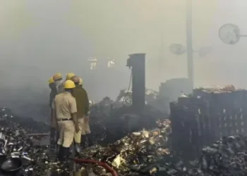 Death toll in fire at Kolkata warehouses reaches 25, several still missing