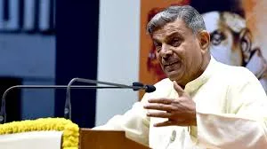 Rashtriya Swayamsevak Sangh (RSS) Sarkaryavah Dattatreya Hosabale hoisted the national flag at Keshav Kunj
