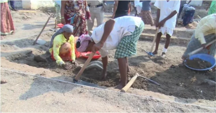Ancient Shaivite relics unearthed at Lakkundi