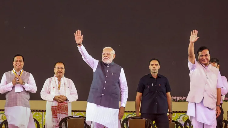 Prime Minister Narendra Modi with Chief Minister of Assam, Himanta Biswa Sarma