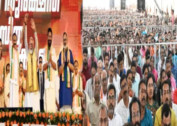 (Left) PM with leaders - L/R: PK Krishnadas, C. Sadanandan Master MP, Deputy Mayor Asha Nath GS, Mayor VV Rajesh, Karamana Jayan, Rajeev Chandrasekhar and V. Muraleedharan (Right) Huge gathering which PM Modi addressed