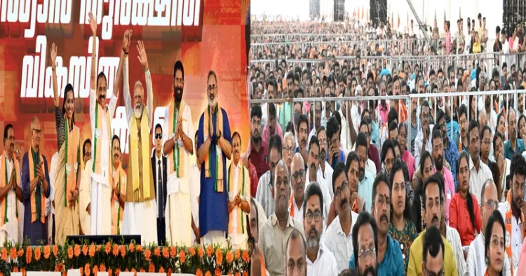 (Left) PM with leaders - L/R: PK Krishnadas, C. Sadanandan Master MP, Deputy Mayor Asha Nath GS, Mayor VV Rajesh, Karamana Jayan, Rajeev Chandrasekhar and V. Muraleedharan (Right) Huge gathering which PM Modi addressed