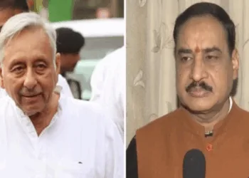 (Left) Congress leader Mani Shankar Aiyar (Right) VHP National Spokesperson Vinod Bansal