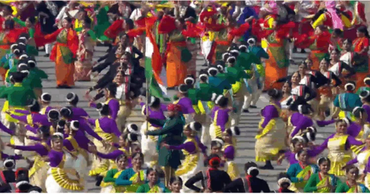 2500 artists performed on Vande Mataram during the Republic Day Parade