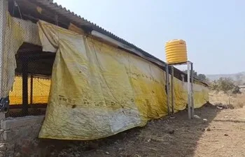 DRI exposed mephedrone manufacturing laboratory disguised as a poultry farm. (Image: CNN News18)