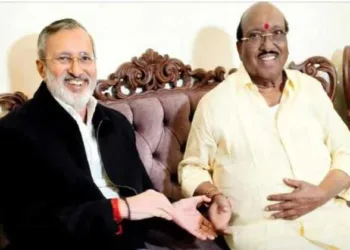 BJP’s Kerala in-charge Prakash Javadekar meets SNDP's Vellappally Natesan at his Kanichukulangara residence, accompanied by BJP state and district leaders