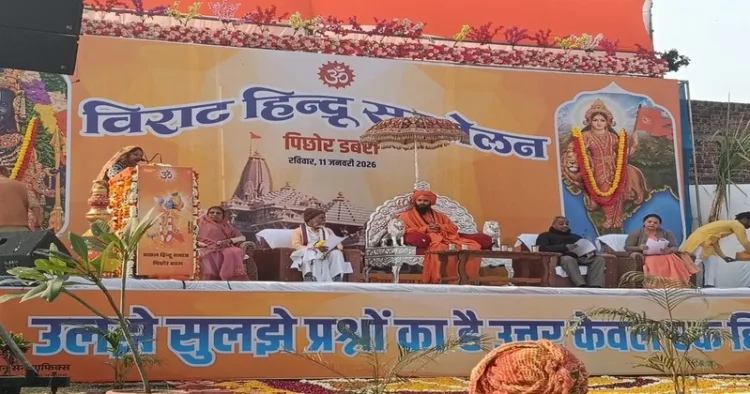 Ramdatt Chakradhar, Sah Sarkaryavah of the Rashtriya Swayamsevak Sangh (RSS) at the grand Hindu Sammelan organised at Agricultural Produce Market Committee
