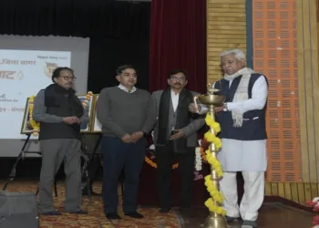Ramlal, Akhil Bharatiya Sampark Pramukh of RSS at the “Yuva Samvad” (Youth Dialogue) programme, Sagar, Madhya Pradesh, lighting the ceremonial lamp