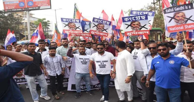 BJYM holds protest against Rahul Gandhi and the Congress Party