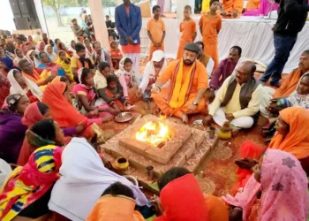 Purification yajna being conducted at the Hindu Sammelan